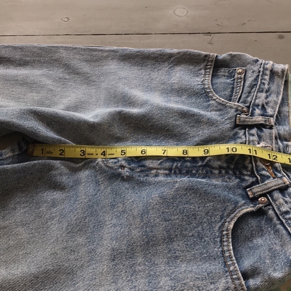 Vintage Sasson High Rise Well Worn Distressed Acid Wash Jeans Size 7 USA Made - Picture 12 of 14